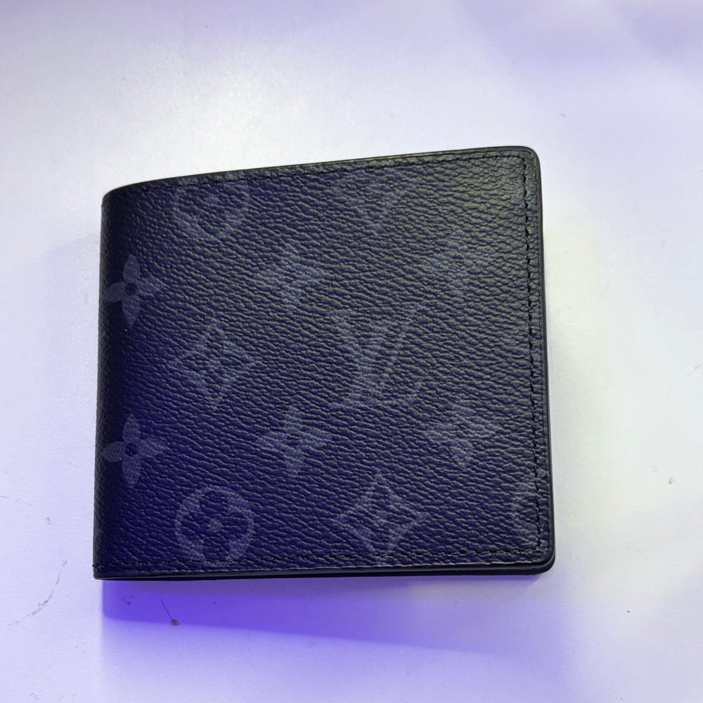 Louis Vuitton Monogram Black Card Holder - Picture 6 of 9